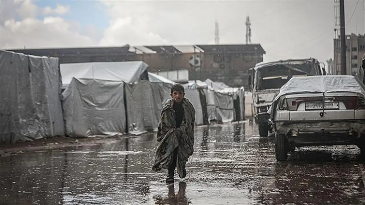 العاصفة بايرون تهدد الشرق الأوسط بسيول وفيضانات مدمرة خلال الساعات المقبلة